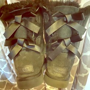 Black Uggs